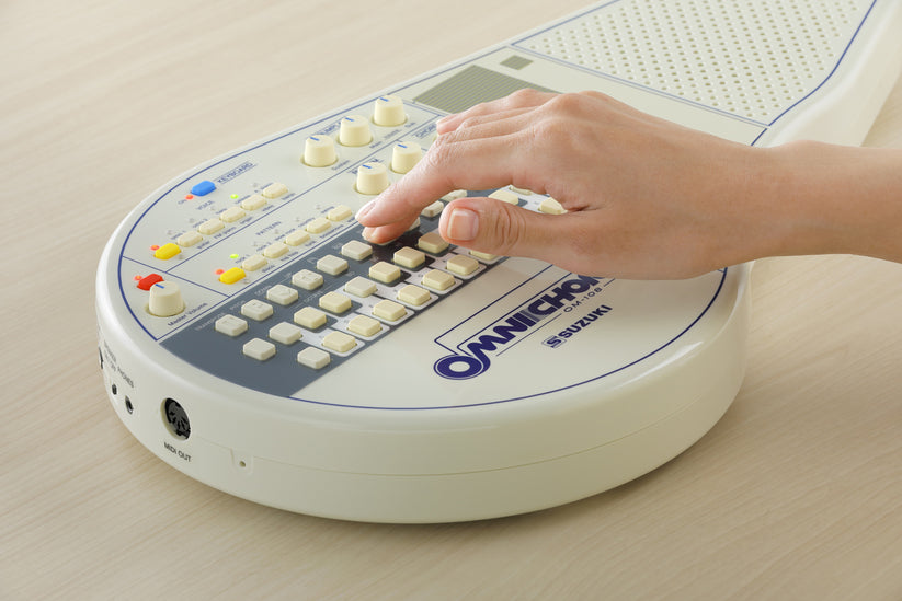 Suzuki Omnichord OM-108