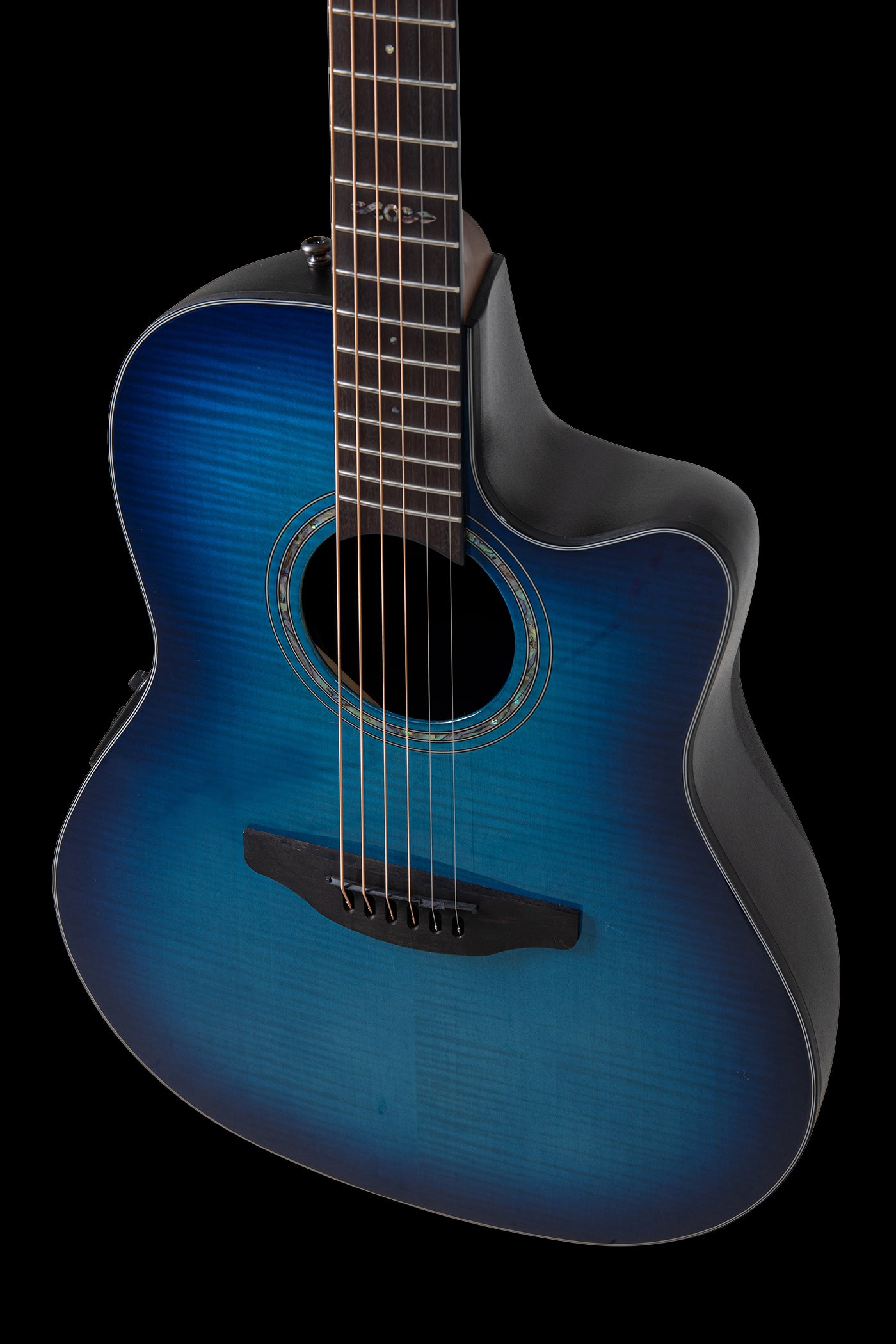 Ovation E-Acoustic Guitar Celebrity Standard Plus Mid Cutaway, Blue Flamed Maple