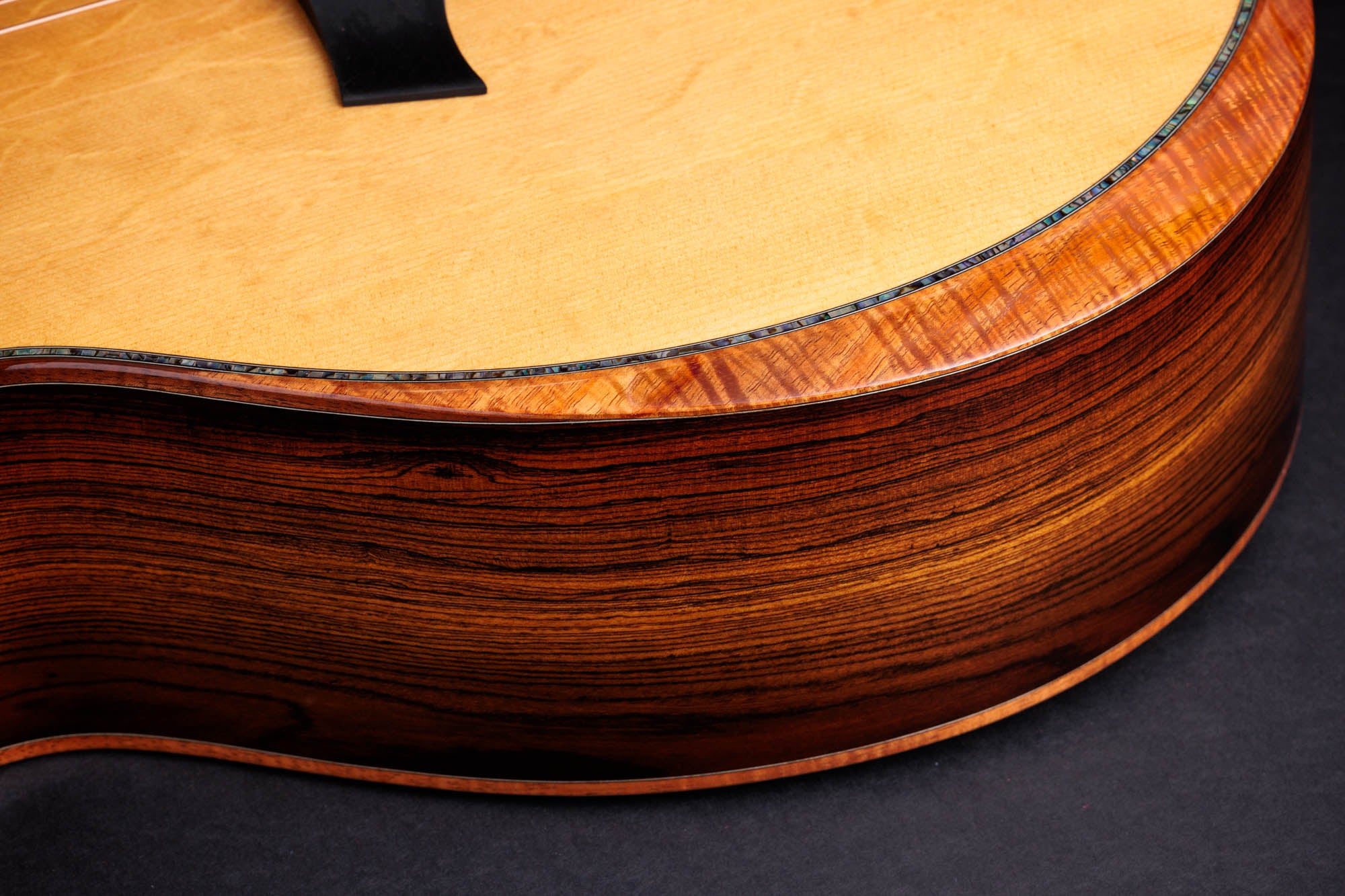 Taylor Custom #27: C14ce B4027 – Grand Auditorium, Bearclaw Sitka Spruce/Bocote